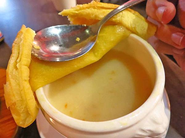 【台北美食】五豬牛排-士林夜市裡的超人氣平價牛排