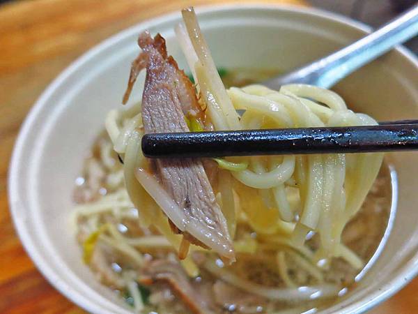 【三重美食】紅燒鴨肉麵-超過30年的鴨肉麵店