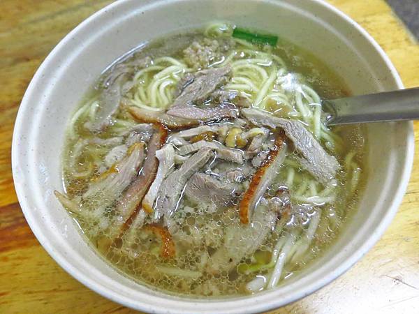 【三重美食】紅燒鴨肉麵-超過30年的鴨肉麵店 【三重美食】紅燒鴨肉麵-超過30年的鴨肉麵店