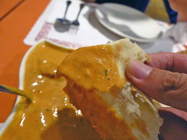 【台北美食】桂丁香印度料理Cloves & Cinnamon-士林夜市裡的印度咖哩餐廳