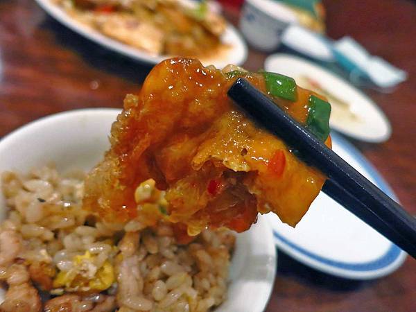 【台北美食】海產張小吃店-巷弄裡的35年老店 【台北美食】海產張小吃店-巷弄裡的35年老店