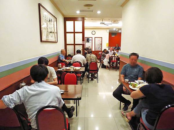 【台北美食】海產張小吃店-巷弄裡的35年老店 【台北美食】海產張小吃店-巷弄裡的35年老店