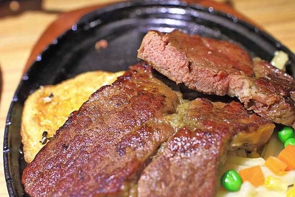 【台北美食】孫東寶牛排-傳承超過40年的台式牛排館創始店