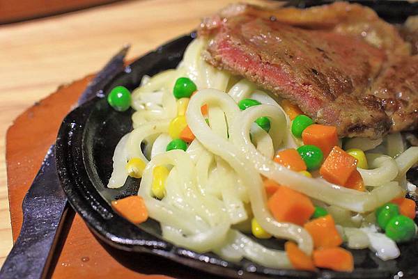 【台北美食】孫東寶牛排-傳承超過40年的台式牛排館創始店