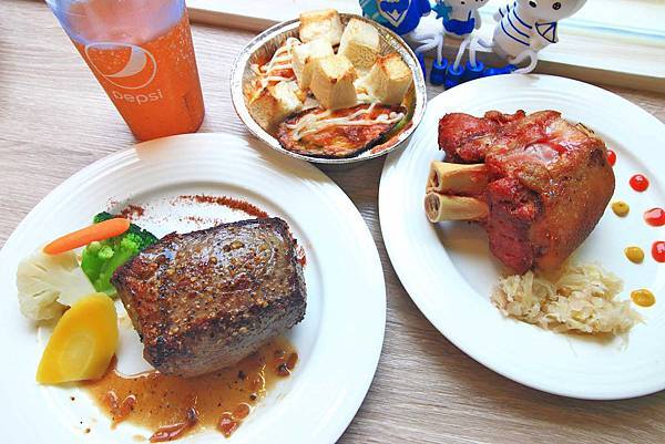 【台北美食】YumYum好吃好吃-厚度超過3公分的超厚切平價原肉牛排-公館捷運站