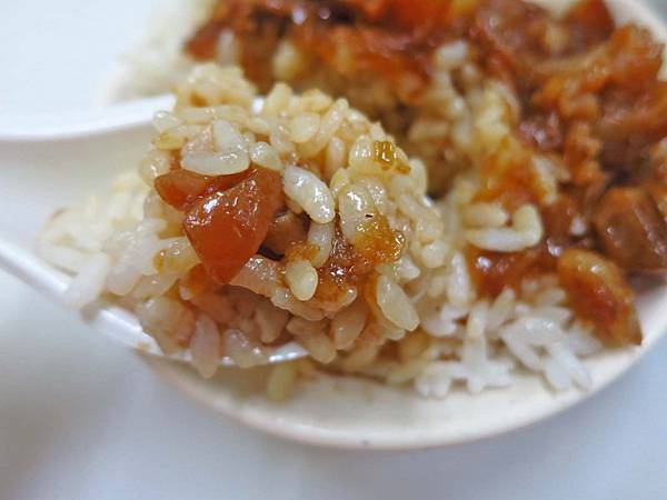 【台北美食】柯媽媽台南小吃-士林夜市裡CP值最高的小吃店