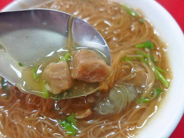 【新莊美食】大新莊正古早味蚵仔麵線-網路激推的蚵仔麵線店
