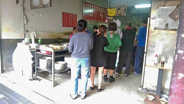 【三重美食】正義豆漿店-不少人推薦的燒餅、蛋餅豆漿店