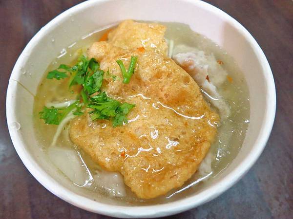 【台北美食】無店名魷魚焿-士林夜市裡的不起眼小吃店 【台北美食】無店名魷魚焿-士林夜市裡的不起眼小吃店