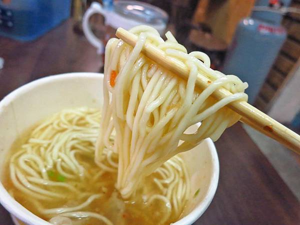 【台北美食】無店名魷魚焿-士林夜市裡的不起眼小吃店