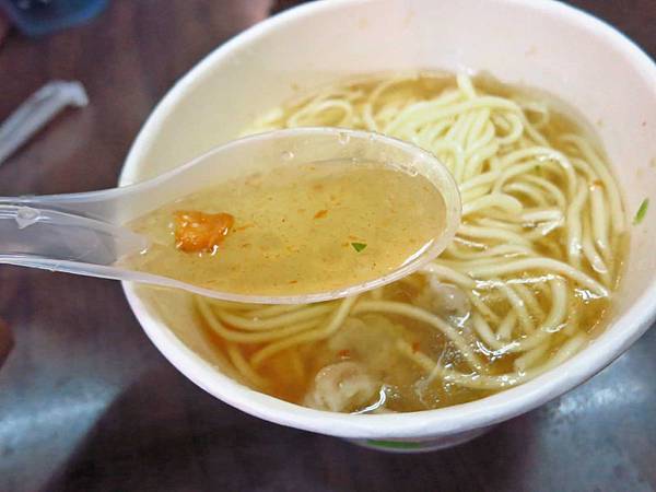 【台北美食】無店名魷魚焿-士林夜市裡的不起眼小吃店