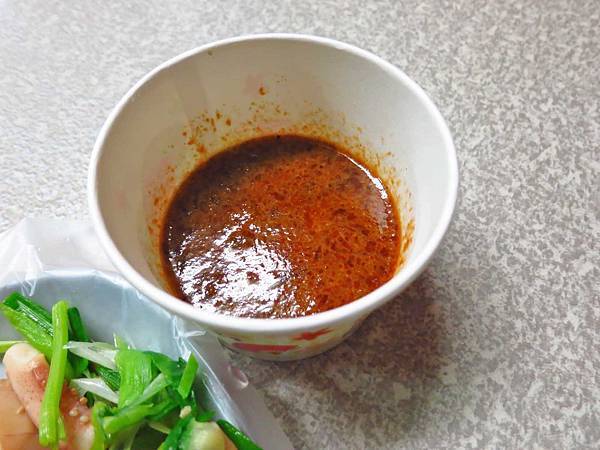 【台北美食】沙茶魷魚蒜-夜市裡清爽又美味的特色美食
