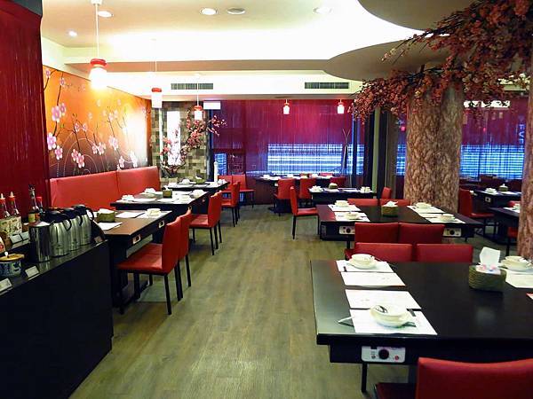 【台北美食】晨櫻廚房小火鍋-吃了還會想再訪的美味火鍋店