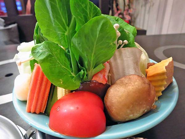 【台北美食】晨櫻廚房小火鍋-吃了還會想再訪的美味火鍋店