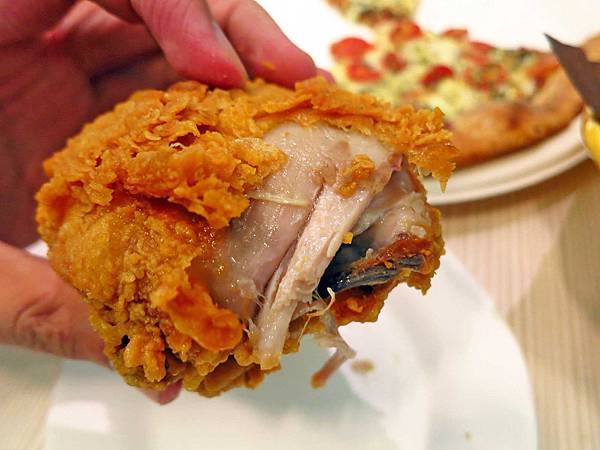 【蘆洲美食】林太太手工石烤披薩炸雞-比知名連鎖炸雞店還要好吃的炸雞