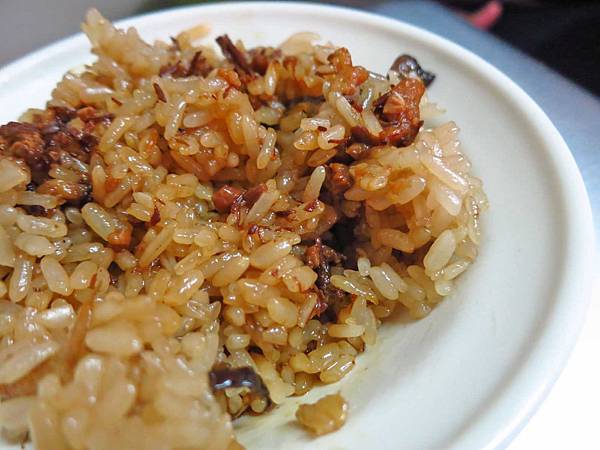 【台北美食】和豐街油飯-食尚玩家也推薦的油飯店 【台北美食】和豐街油飯-食尚玩家也推薦的油飯店