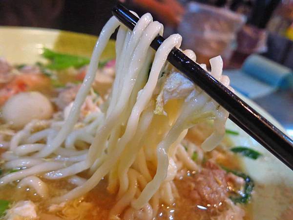 【蘆洲美食】弘田日式手工拉麵-夜市裡的超人氣台式拉麵