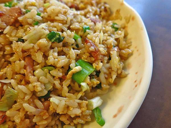 【台北美食】阿仁炒飯-粒粒分明網路評價極高的炒飯店 【台北美食】阿仁炒飯-粒粒分明網路評價極高的炒飯店