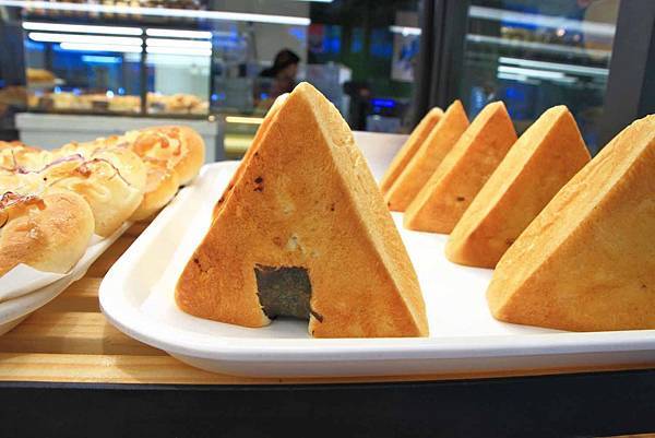 【少女心大噴發！】塩胖手作麵包本舖-吃了心會融化的塩之乳酪麵包