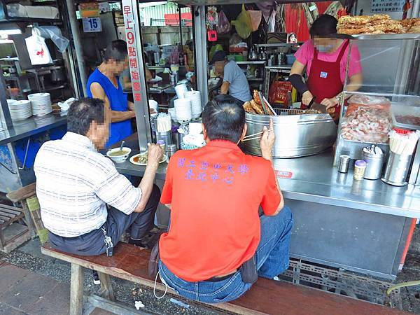 【台北美食】葉家肉粥-網路超高評價的鹹粥店