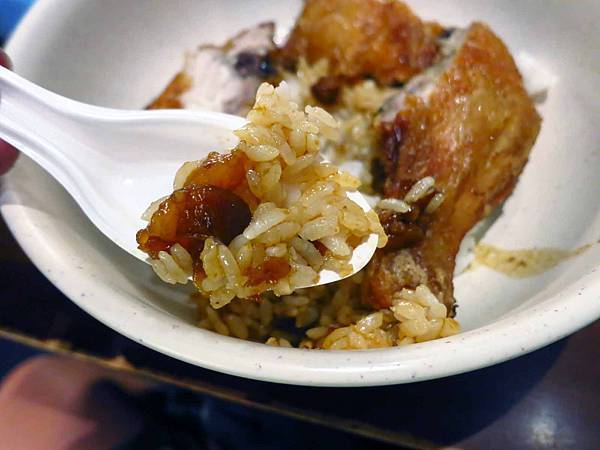 【台北美食】名家魯肉飯-不油不膩的香噴噴滷肉飯