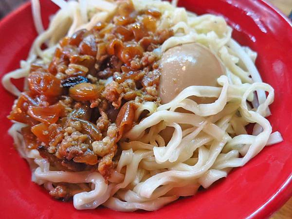 【台北美食】晴光意麵-老舊市場裡的超人氣小吃店