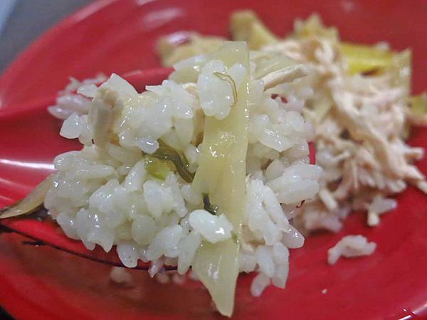 【台北美食】建弘雞肉飯-香甜可口的大份量雞肉飯