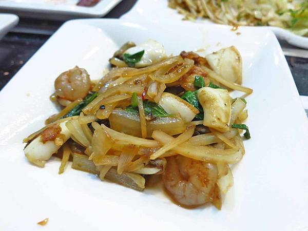 【三重美食】鴻悅鐵板燒-平價又美味的鐵板燒店