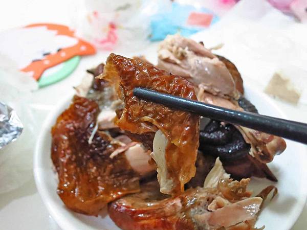 【蘆洲美食】三蘆桶仔雞 (原日理萬雞)-美味又迷人的香噴噴烤雞