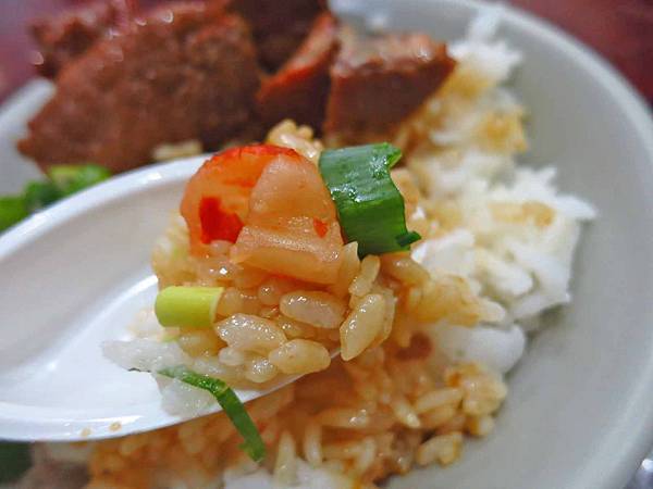 【台北美食】咕嚕咕嚕小吃店-欣欣秀泰影城旁的小吃店