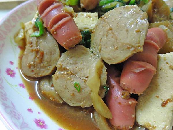 【蘆洲美食】萬家香熱滷味-好吃又美味的滷味美食