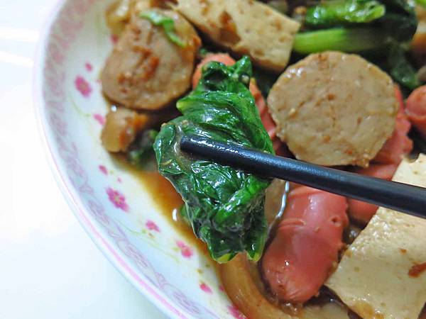 【蘆洲美食】萬家香熱滷味-好吃又美味的滷味美食