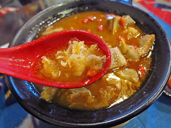 【台北美食】永吉樂 羊仔湯屋-一個人也能品嚐的羊肉爐小火鍋