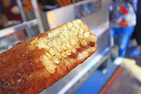 【泰山美食】網路票選前三名的超強美食-石頭玉米、阿姿豆花、李記胡椒餅