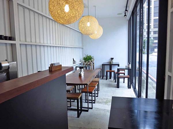 【新莊美食】飛米子新莊店-香氣迷人的滷肉飯