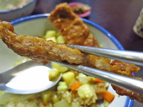 【台北美食】台生飲食亭-網路高評價的古早味排骨飯