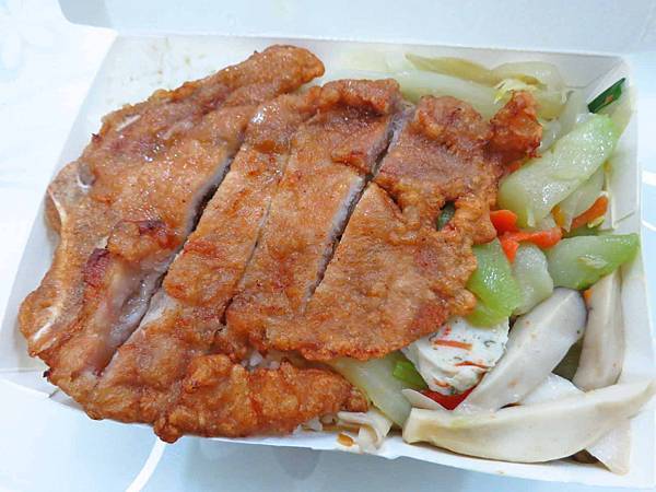 【三重美食】客旺排骨-令人迷著的美味排骨飯 【三重美食】客旺排骨-令人迷著的美味排骨飯