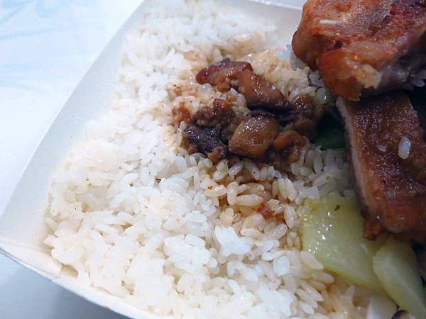 【三重美食】客旺排骨-令人迷著的美味排骨飯