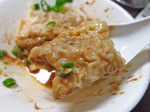 【台北美食】黃記溫州大餛鈍-酸甜香的大餛飩抄手 【台北美食】黃記溫州大餛鈍-酸甜香的大餛飩抄手