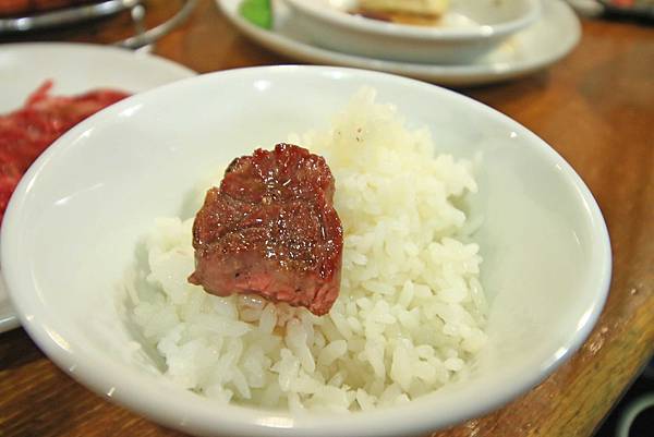 【東京美食】新宿ホルモン-內行人才知道的備長炭美味燒肉店(Shinjuku hormone)