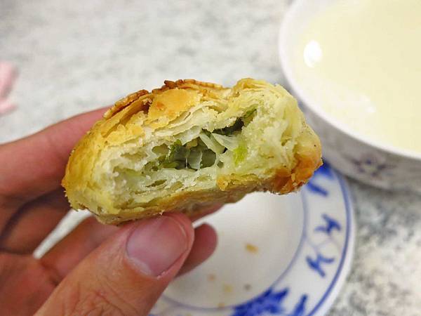 【台北美食】張吳記麵餅舖-超過50年的炭烤餅舖