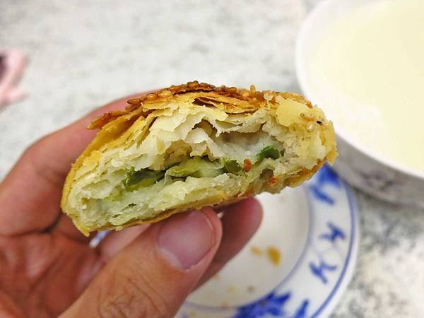 【台北美食】張吳記麵餅舖-超過50年的炭烤餅舖