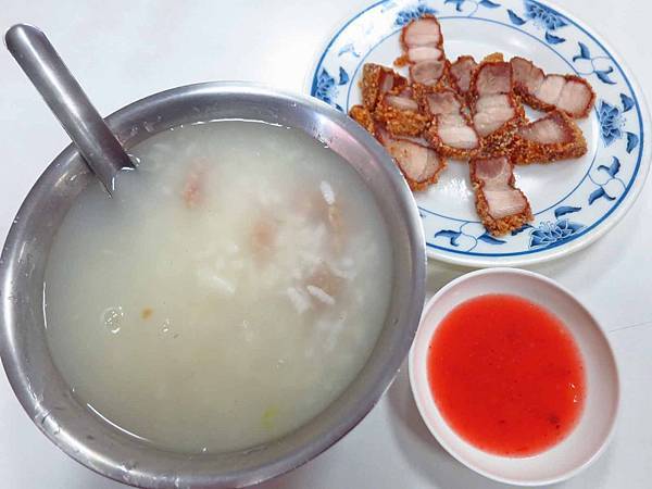 【三重美食】大同肉粥-內行人才知道的超美味銅板美食 【三重美食】大同肉粥-內行人才知道的超美味銅板美食