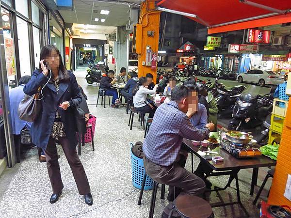【台北美食】下港吔羊肉專賣店-人氣超級旺的羊肉爐料理店
