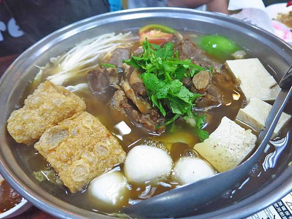 【台北美食】下港吔羊肉專賣店-人氣超級旺的羊肉爐料理店