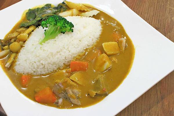 【新莊美食】不只是沙拉-不用百元的義式料理親子餐廳