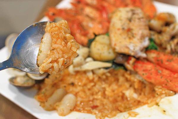 【新莊美食】不只是沙拉-不用百元的義式料理親子餐廳