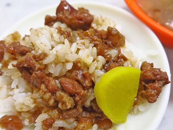 【林口美食】老口味晴光小吃-老街裡的超人氣肉羹店