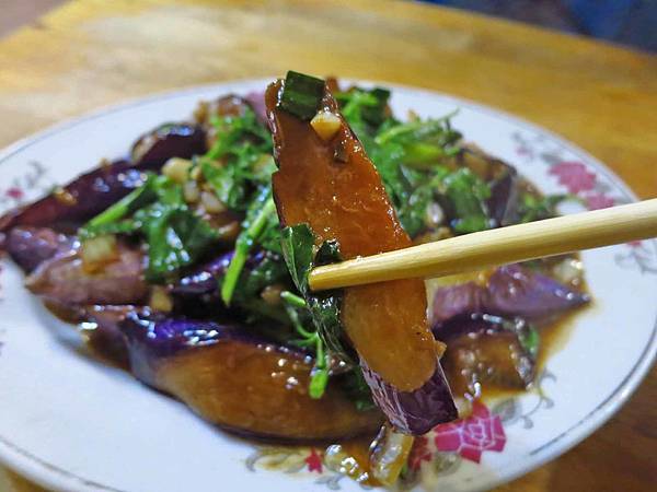 【蘆洲美食】無名炒麵店-份量極大的熱炒炒麵店