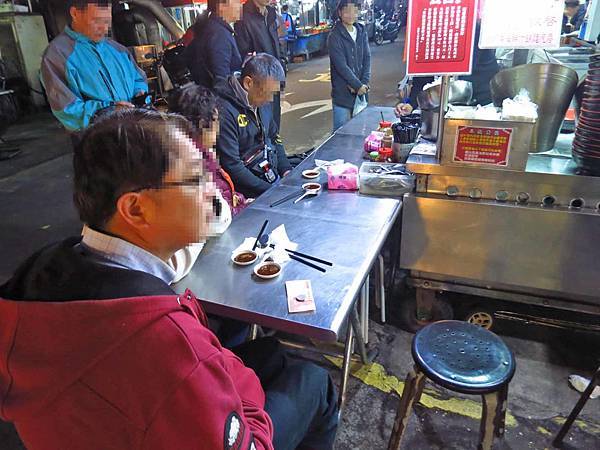 【台北美食】康師傅海鮮什錦麵疙瘩-便宜又大碗美味的什錦麵